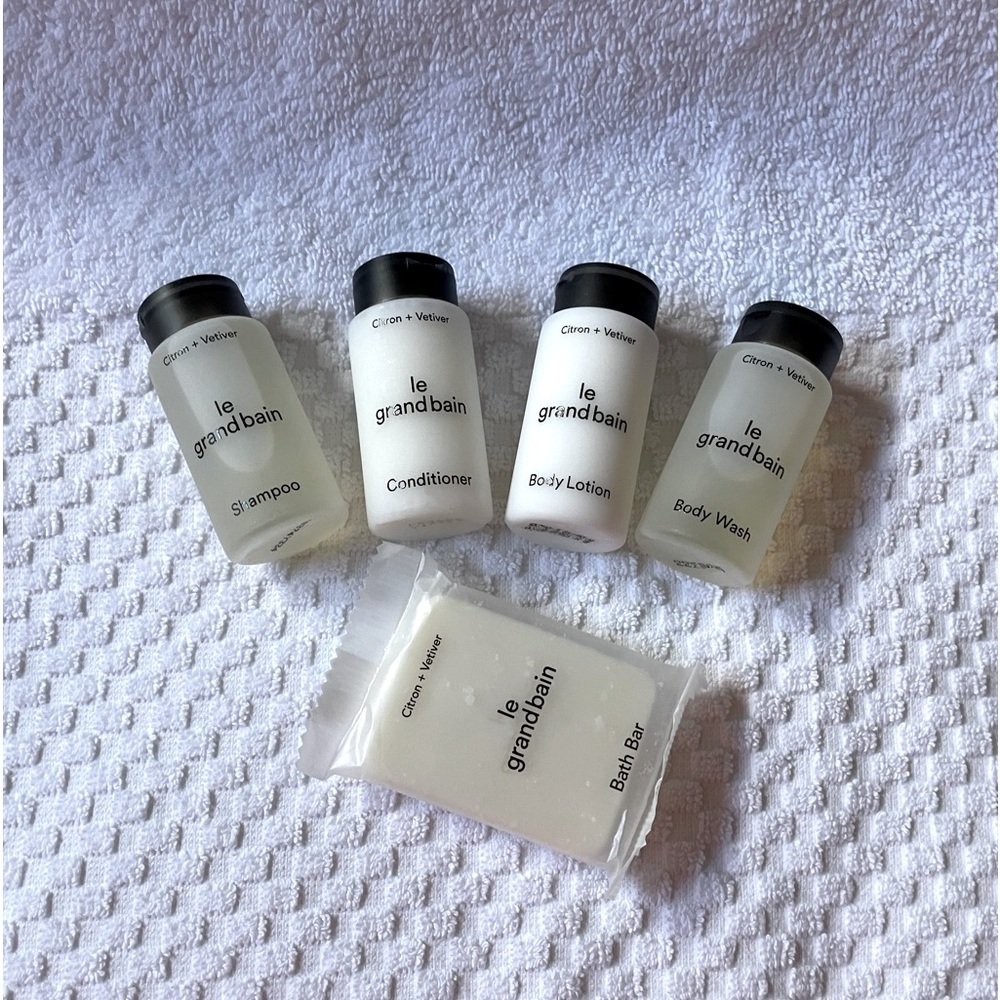 Le Grandbain 5 piece Travel Bundle